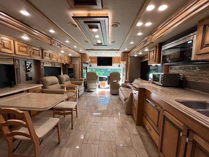 Used 2018 Tiffin Motorhomes Phaeton 37BH