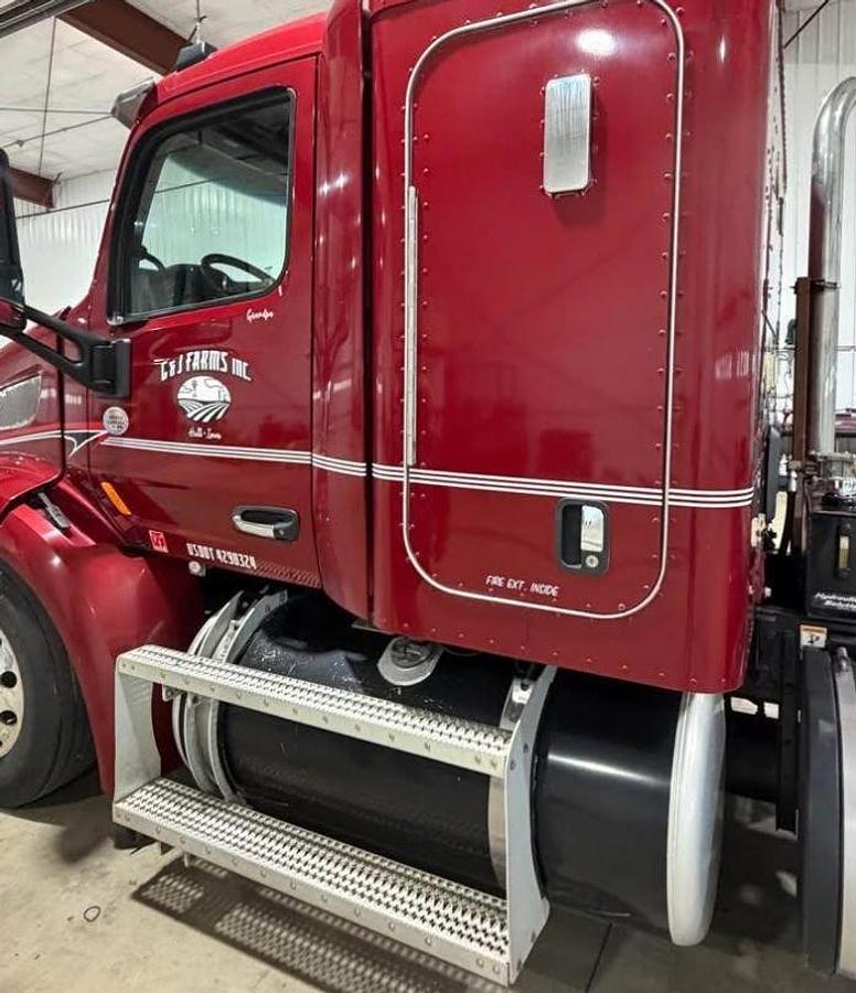 Used 2020 Petebitl 579