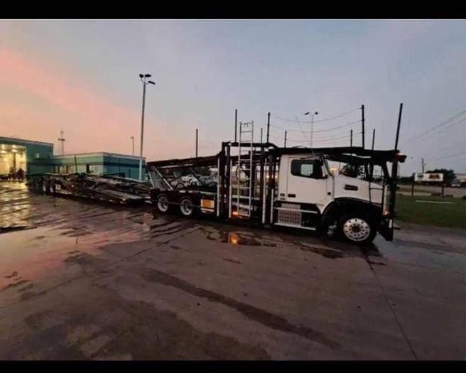 Used 2015 Volvo VAH Car Hauler