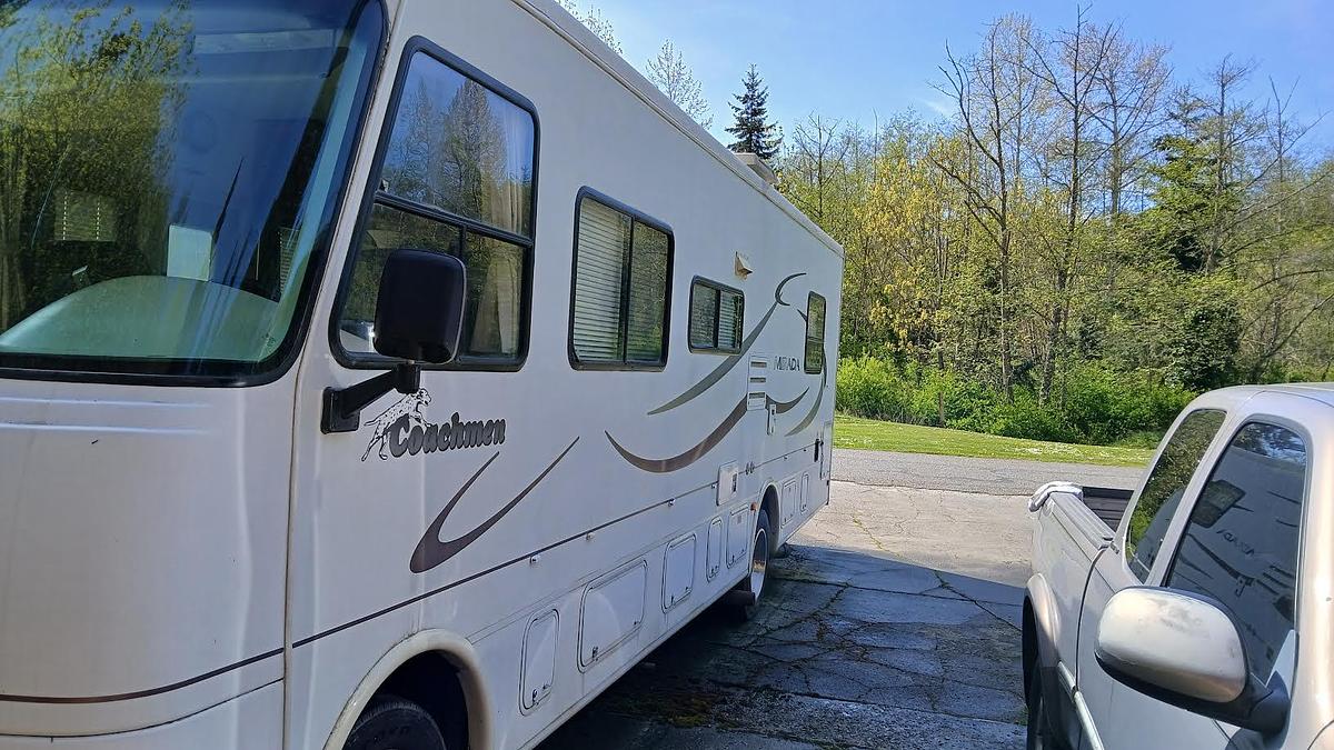 Used 2002 Coachmen Mirada Class A Motorhome
