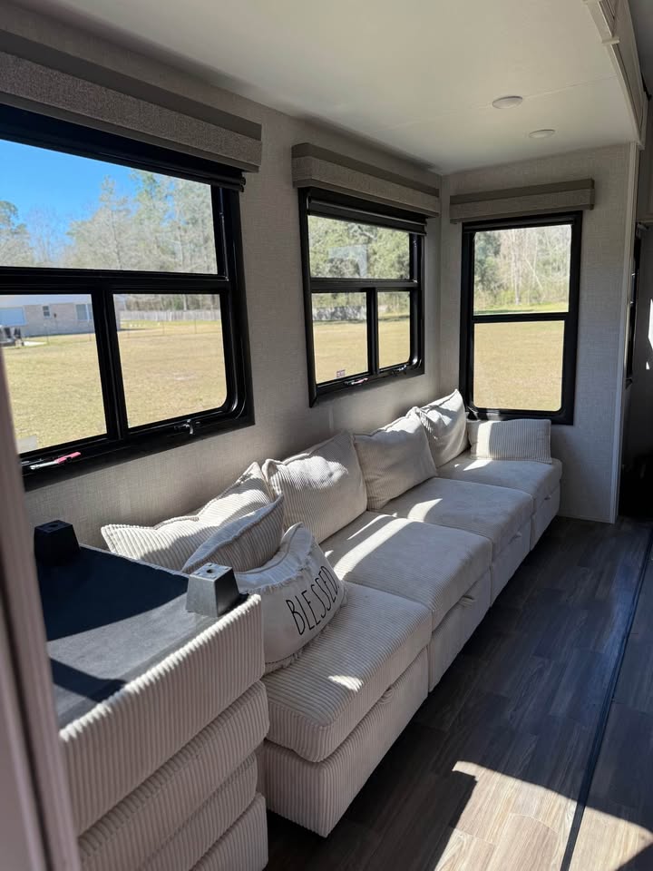 Used 2024 Highland Ridge Open Range 371MB Fifth Wheel