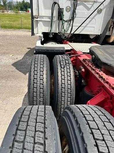 Used 2017 Volvo VNL64T780