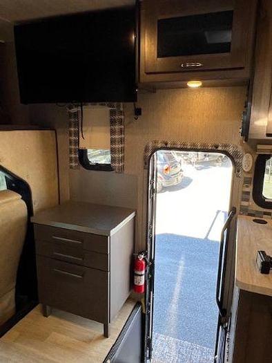 Used 2022 Nexus Super C Wraith 32W