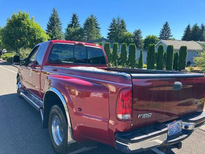 Used 2001 Ford Super Duty F-350 DRW Lariat