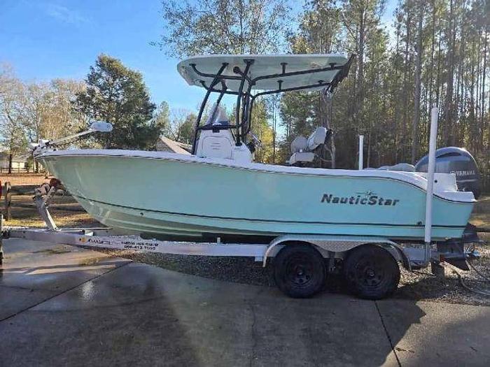 Used 2021 NauticStar 2102 Legacy
