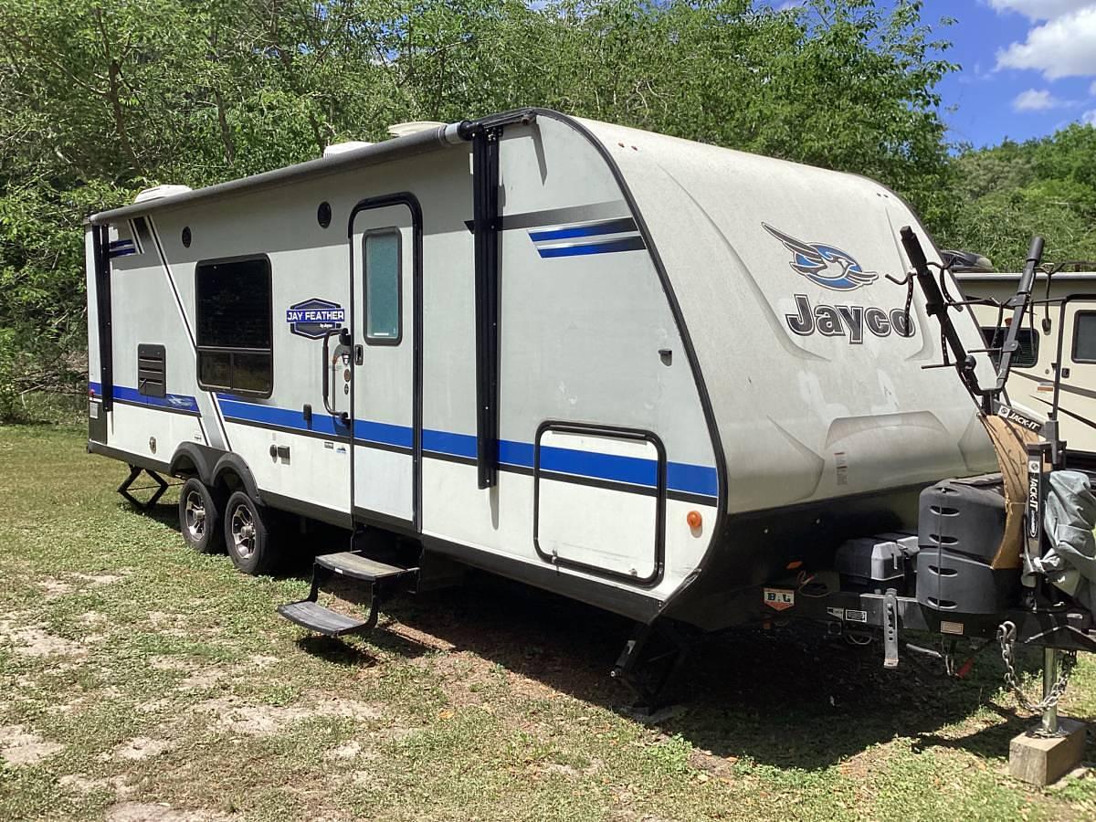Used 2019 Jayco Feather