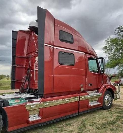 Used 2015 Volvo VNL64T780