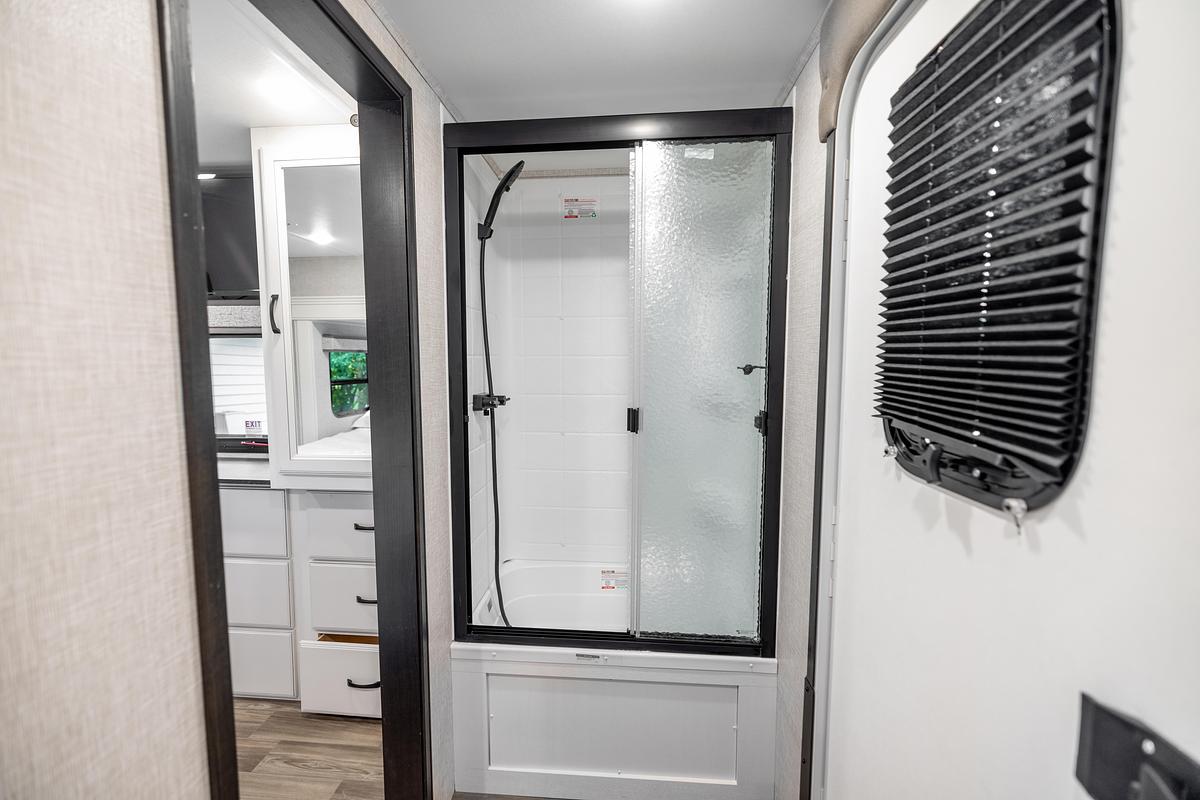Used 2024 Jayco North Point 390CKDS Fifth Wheel