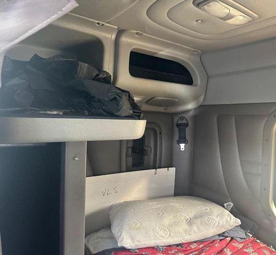 Used 2023 Peterbilt 389