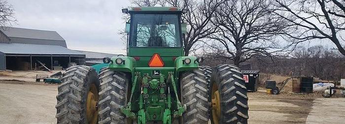 Used 1982 JOHN DEERE 8640