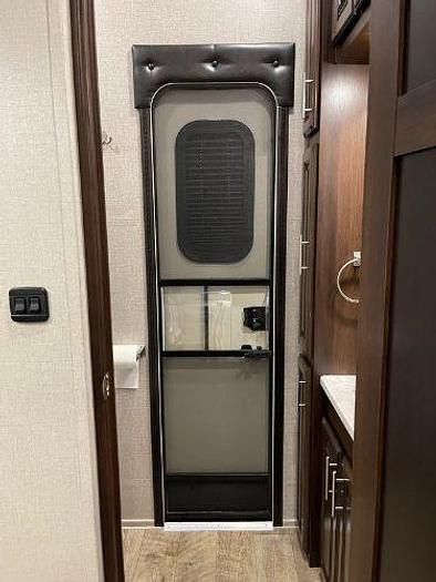 Used 2019 Jayco North Point 379DBFS