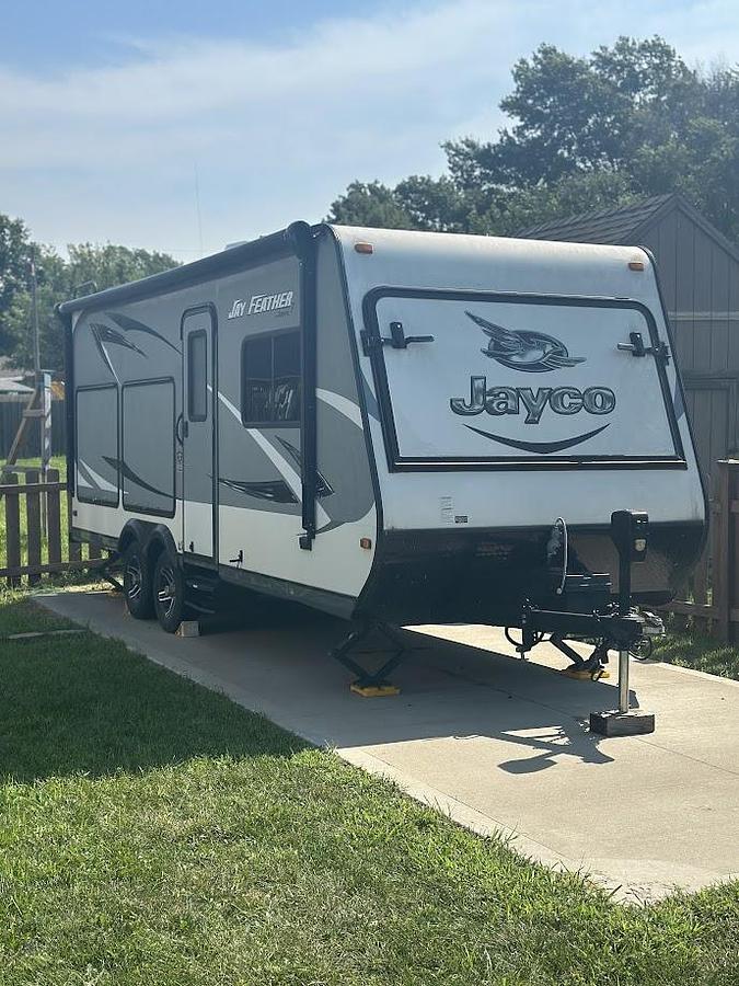 Used 2016 Jayco Jay Feather 7 20XTG Travel Trailer