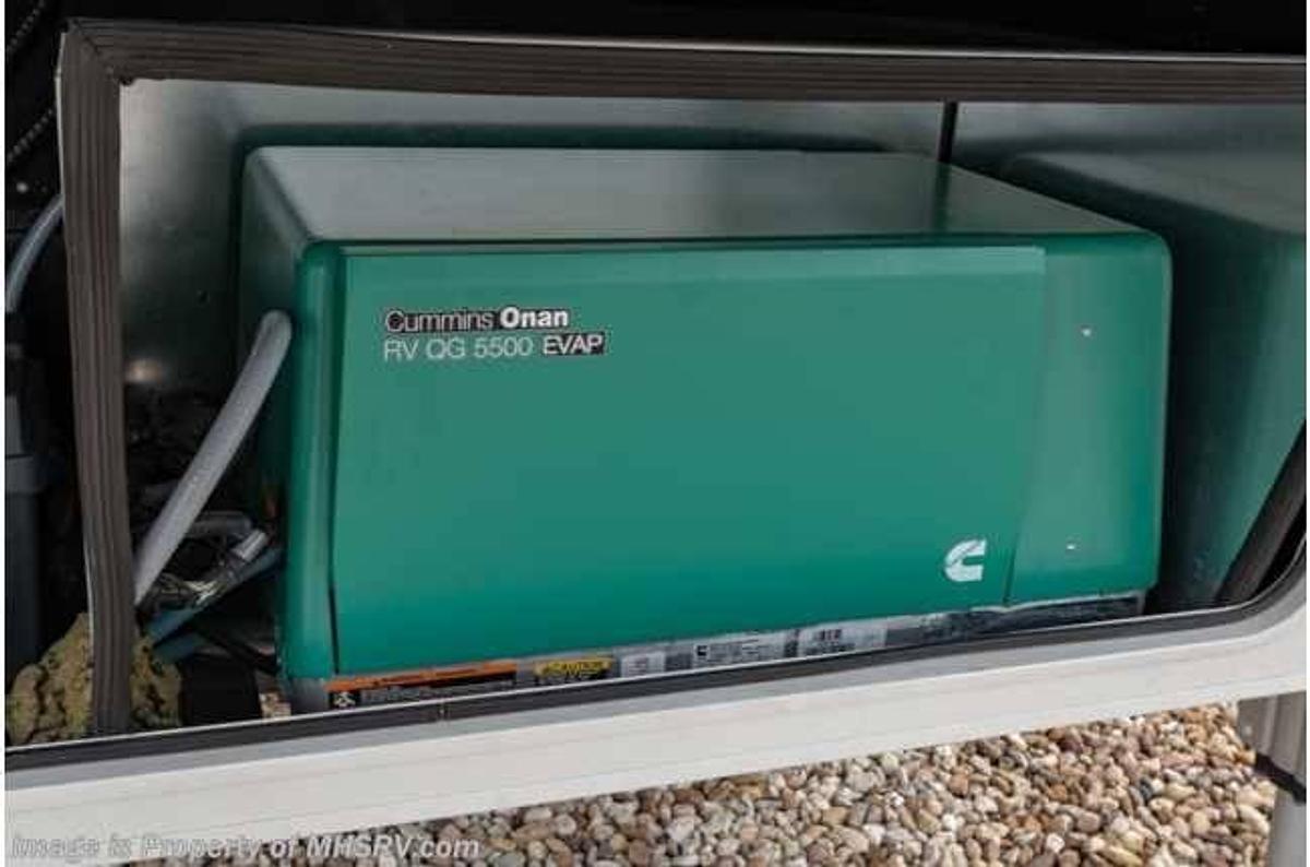 Used 2017 Dutchmen Voltage Epic V3900