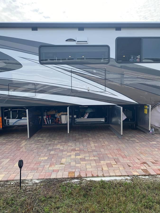 Used 2022 Tiffin Allegro Red 360BA