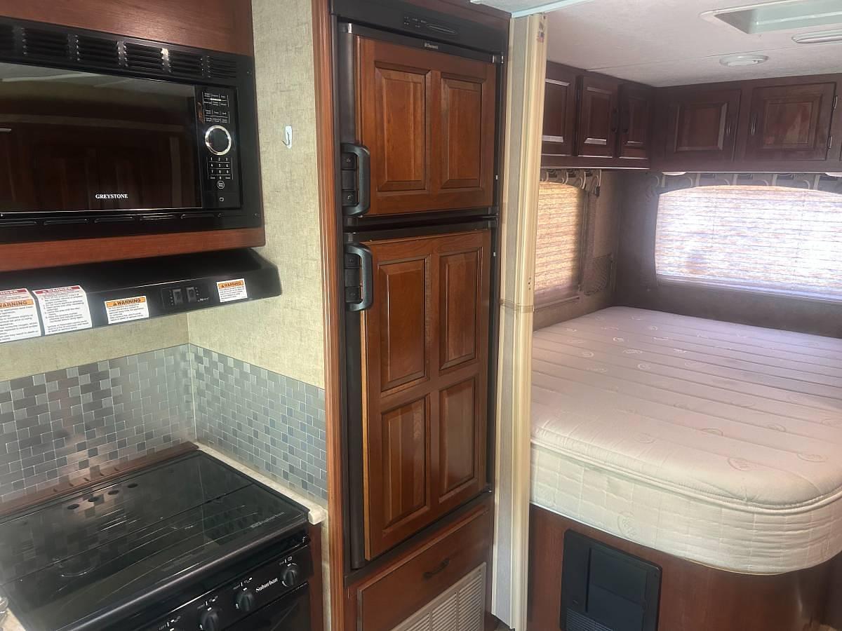 Used 2016 Forest River Sunseeker 2290S