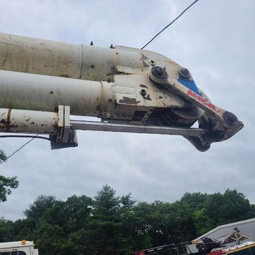 Used 2001 INTERNATIONAL DT4700 Bucket Truck with a Forestry Package