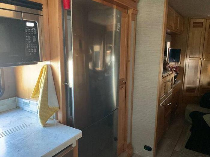 Used 2014 Tiffin Allegro Red 33AL