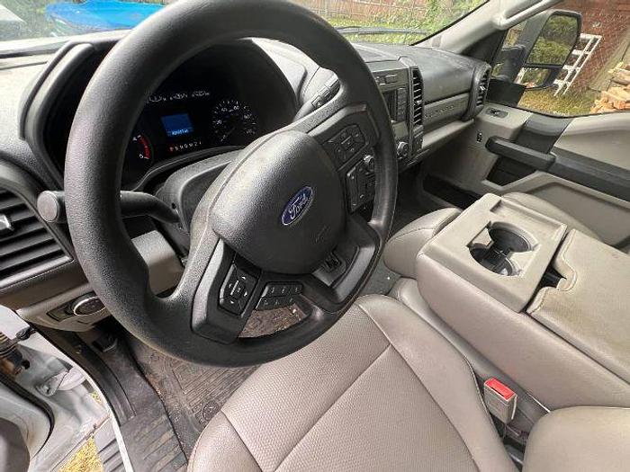 Used 2018 Ford F550 Super Duty with Duralift Model DPM2 47DU