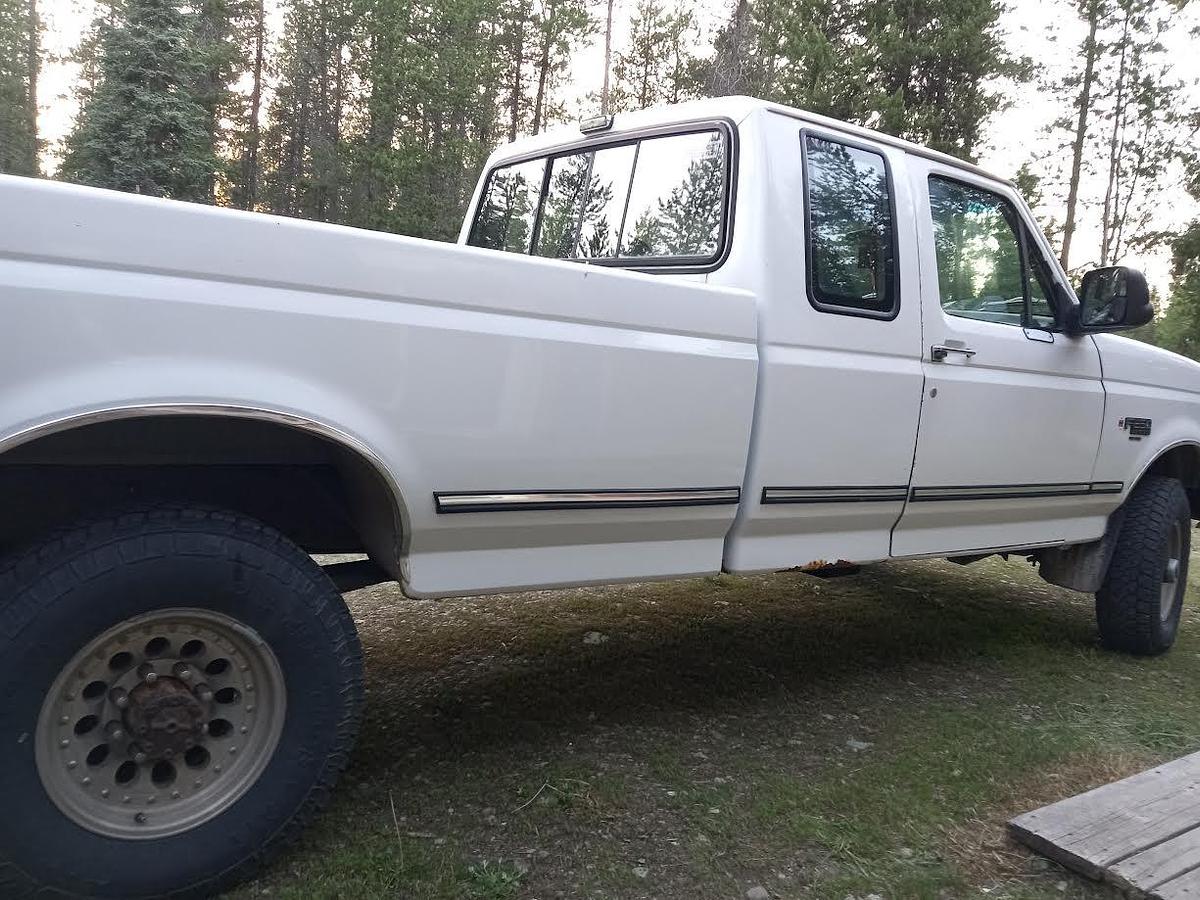 Used 1993 Ford F-250 XLT Pickup
