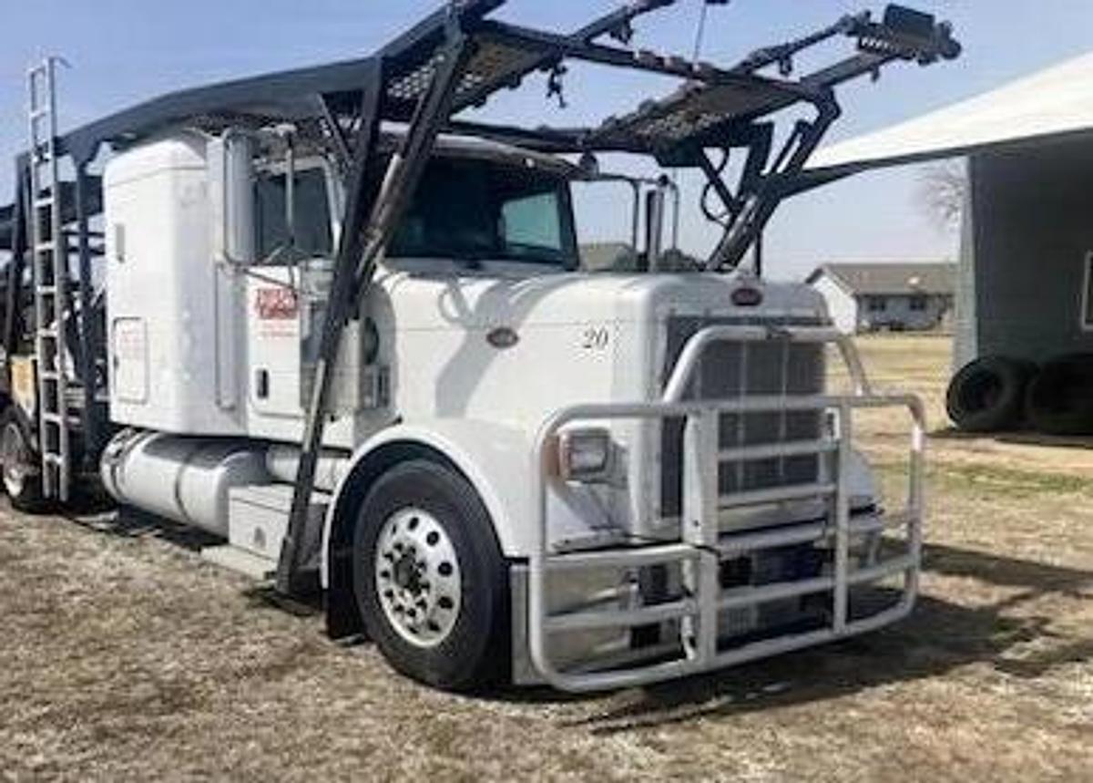 Used 2007 Peterbilt 379 Car Hauler