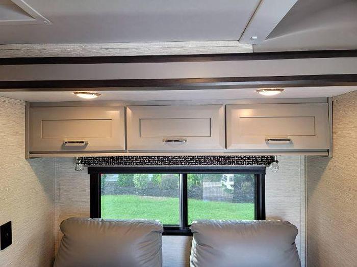 Used 2021 Tiffin Wayfarer 25RW