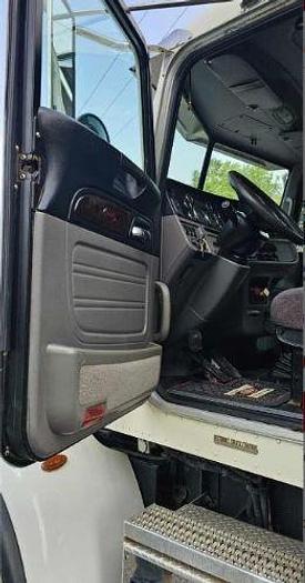 Used 2013 Peterbilt 367