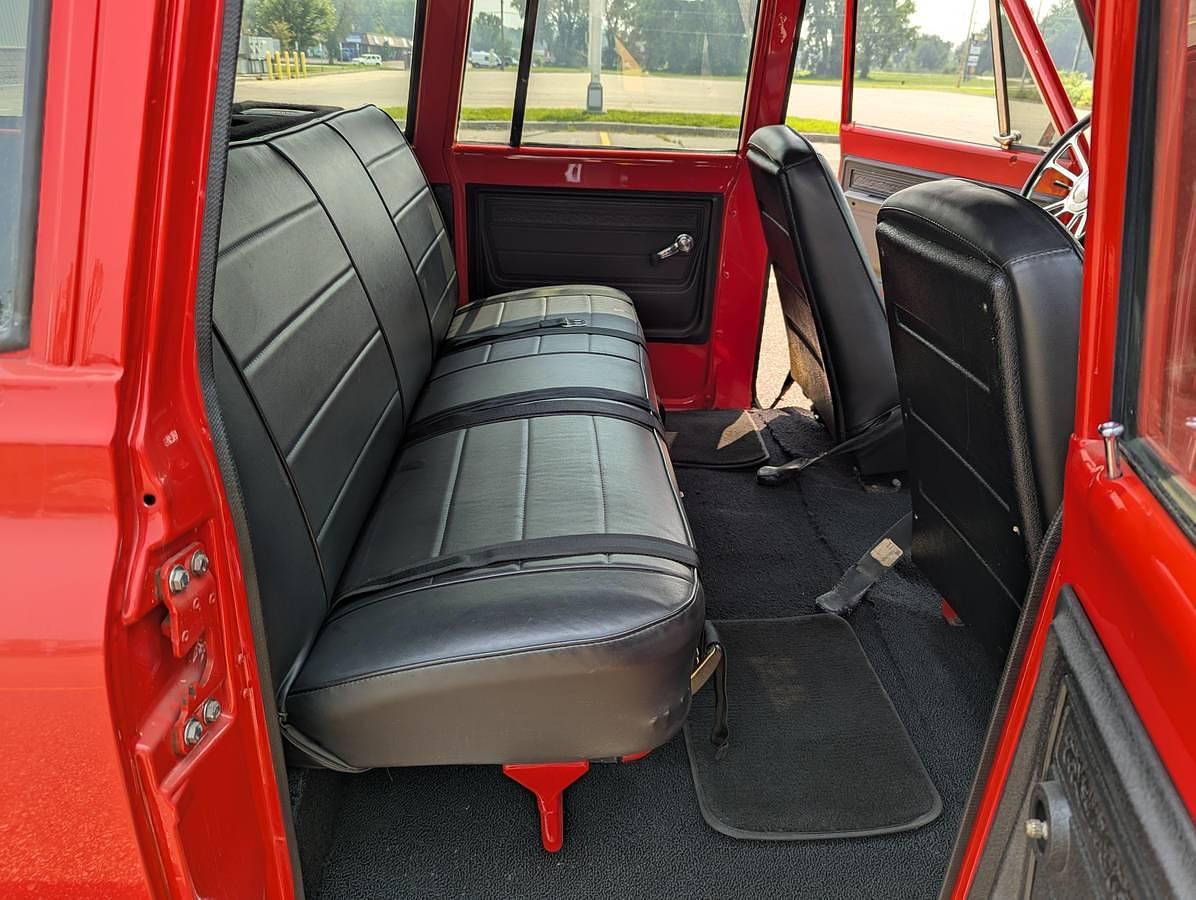 Used 1972 Chevrolet Suburban