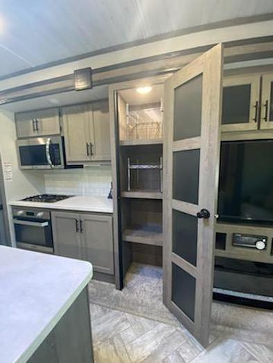 Used 2021 Keystone Residence 401LOFT