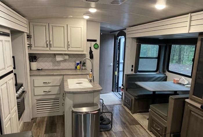 Used 2021 Keystone Cougar 29RLKWE