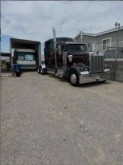 Used 2023 KENWORTH W900L