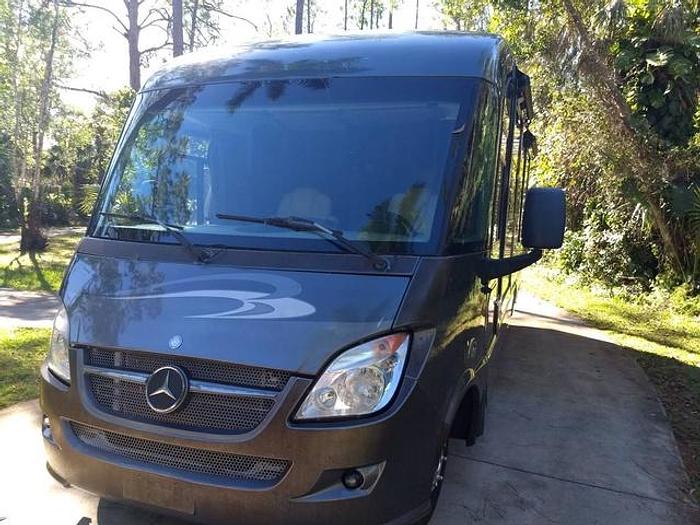 Used 2012 Winnebago VIA Q