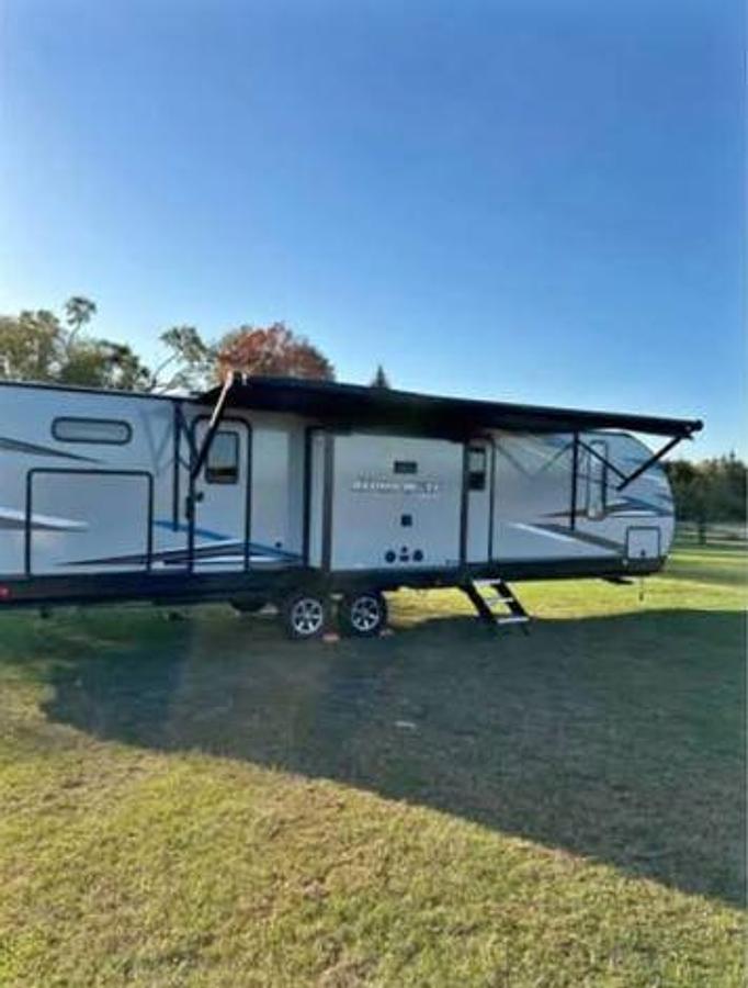 Used 2022 Forest River Cherokee Alpha Wolf 33BHL