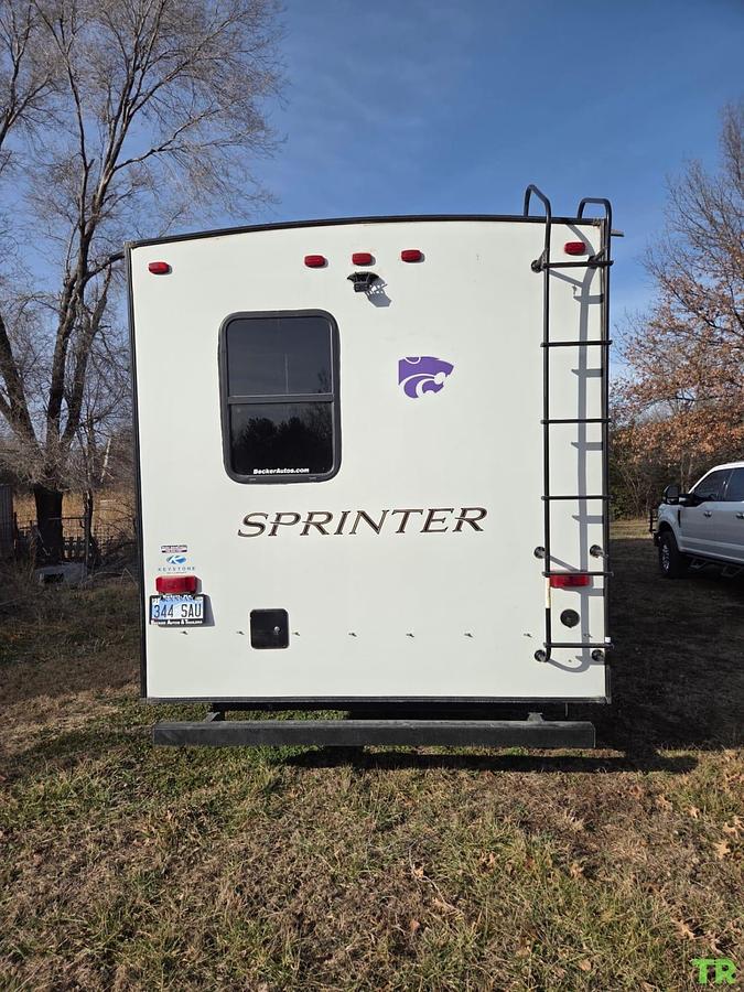Used 2021 Keystone Sprinter Limited 3620FWLBH Fifth Wheel – Bunkhouse – Washer & Dryer – Custom Skirting – Full-Time Ready