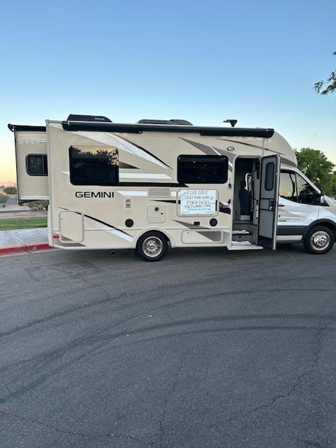 Used 2017 Thor Motor Coach Gemini 23TR Class C Motorhome