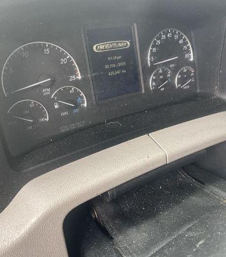 Used 2023 Freightliner CASCADIA 126