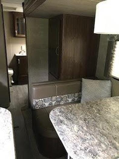 Used 2018 Dutchmen Coleman Light 2305QB