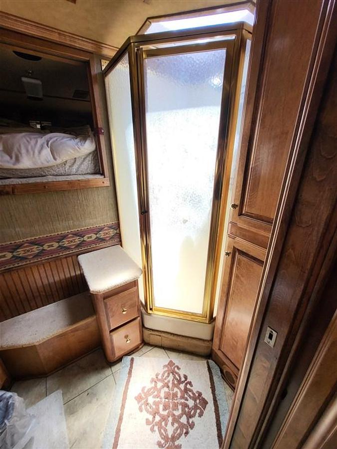 Used 2004 Sooner Horse Trailer