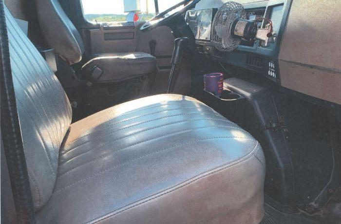 Used 1995 INTERNATIONAL 4900 Grain Truck