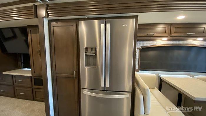 Used 2021 Newmar Ventana 4369