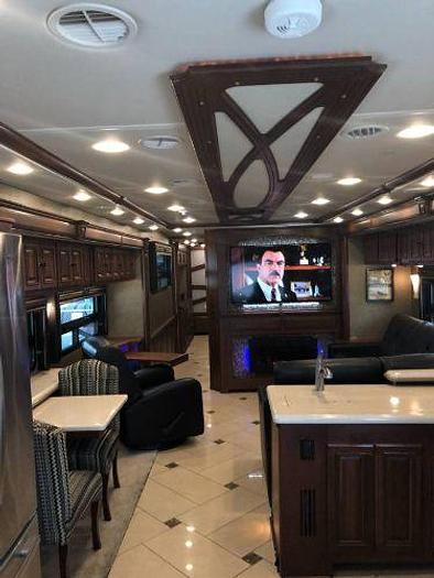 Used 2014 Winnebago Tour 42GD