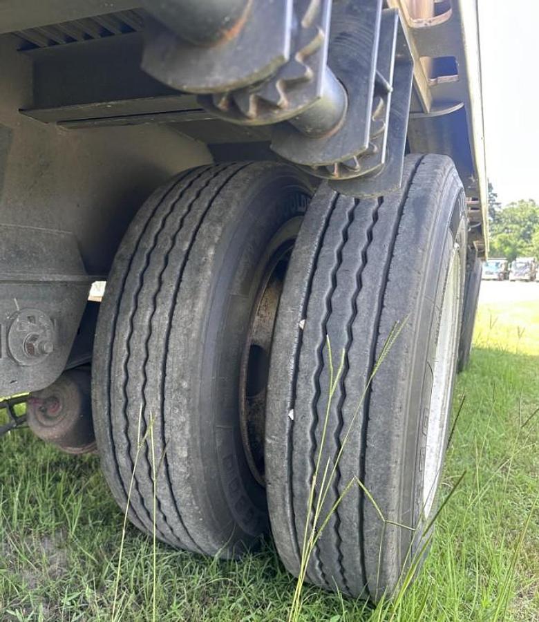 Used 2018 Western Star 5700XE & 2023 FONTAINE DROP DECK