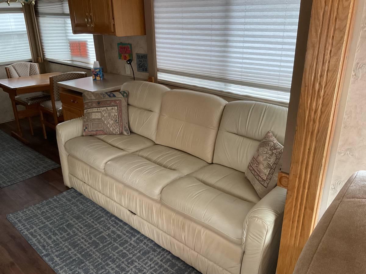 Used 2005 Alfa See Ya 40’ Diesel Pusher