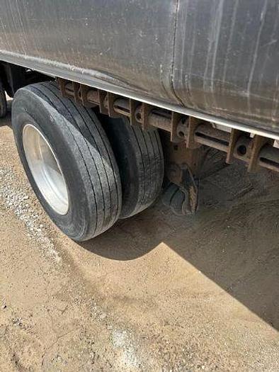 Used 2006 Peterbilt 379