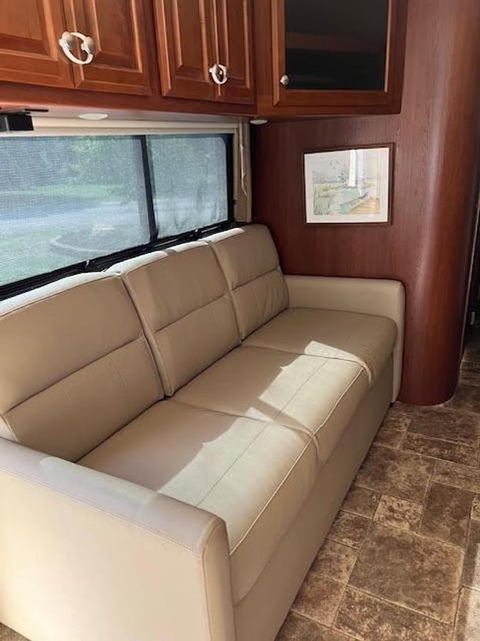 Used 2014 Thor Motor Coach Palazzo 33.2 Class A Motorhome