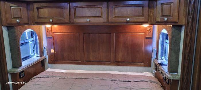 Used 2008 Holiday Rambler Navigator Bismark IV