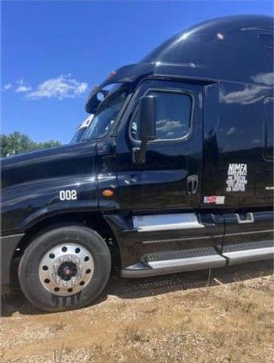 Used 2017 Freightliner CASCADIA 125 EVOLUTION