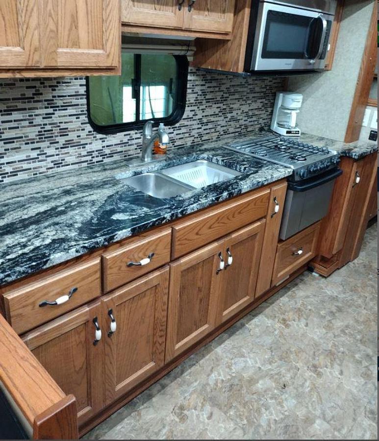 Used 2008 Peterbilt 389 ToterHome