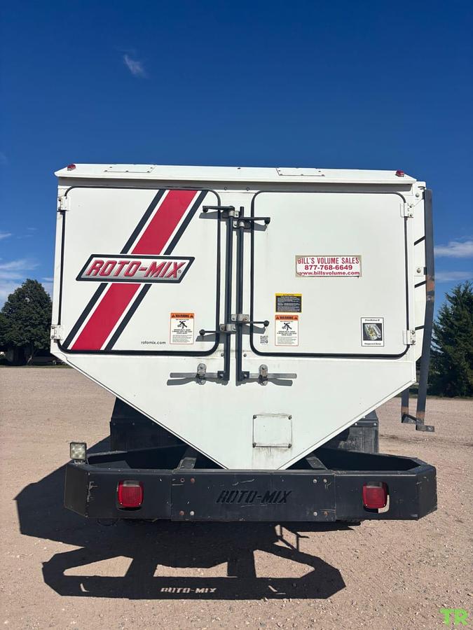 Used 2017 Roto-Mix 620-16XD Commercial Feed Mixer