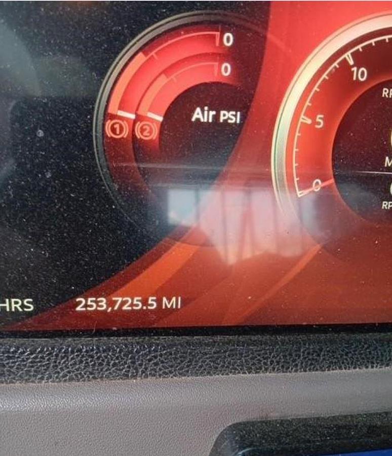 Used 2022 Peterbilt 389 Day Cab