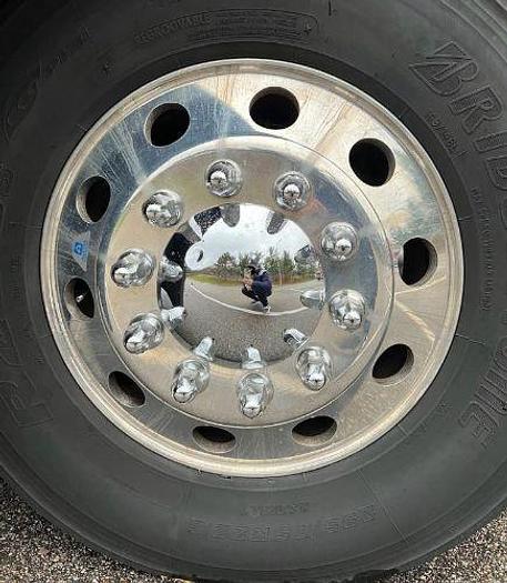 Used 2024 Freightliner CASCADIA 126